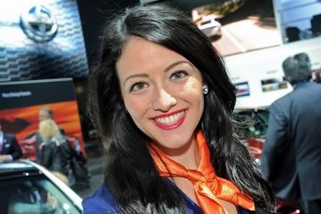 2012NewYorkAutoShowLadies13_c3cab.jpg