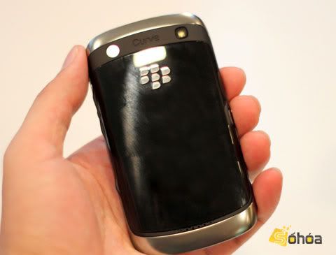 blackberry_curve_9380_7.jpg