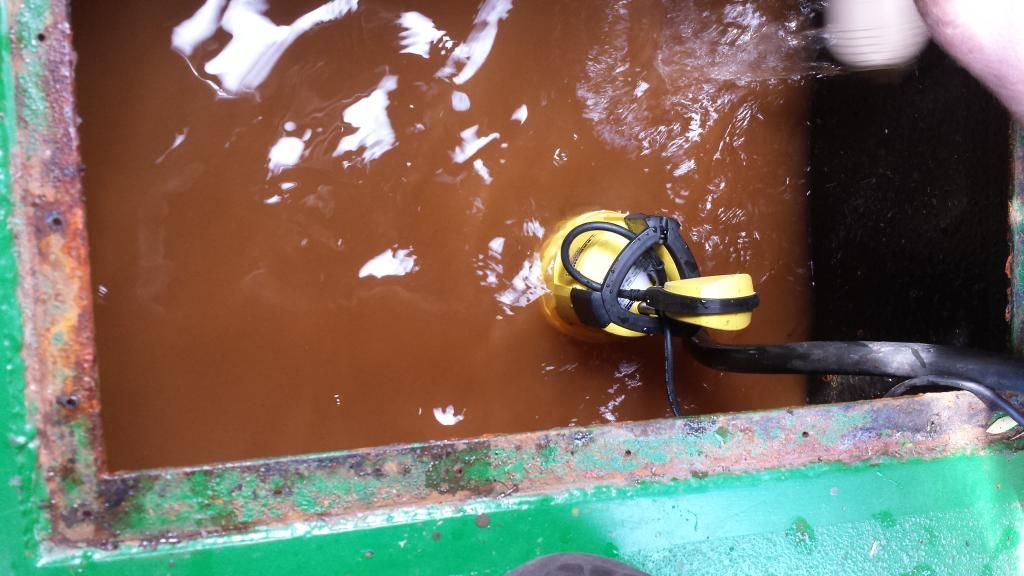 Water tank painting Boat Building & Maintenance Canal World