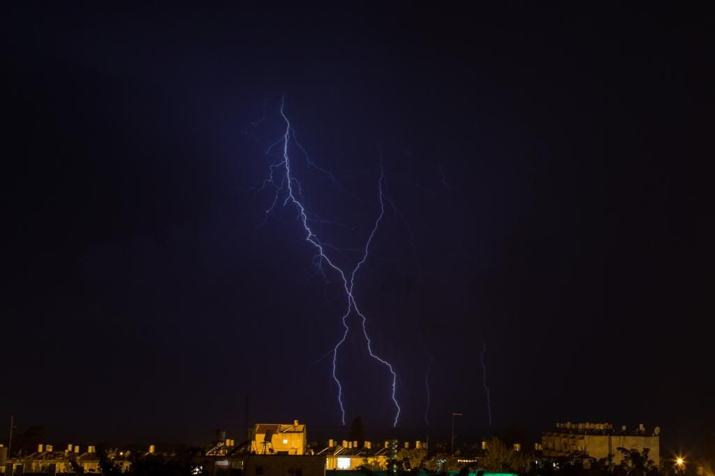 IMAGE: http://i1263.photobucket.com/albums/ii637/pilot6787/1DXL7999-2_.jpg