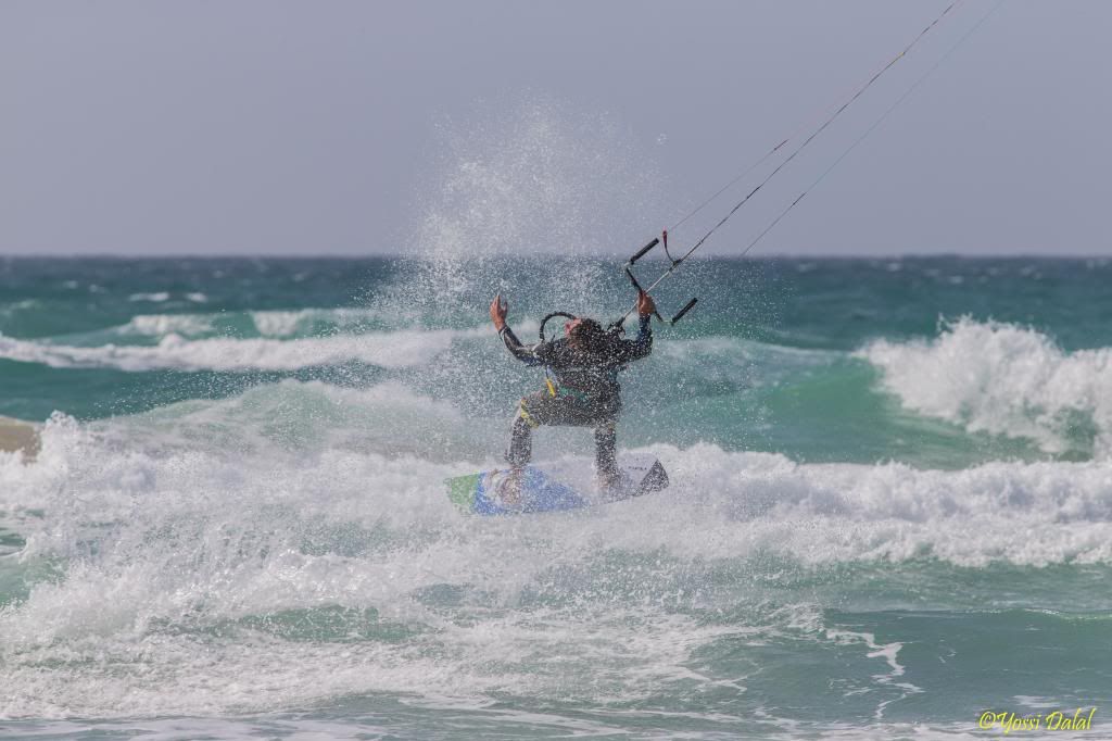 IMAGE: http://i1263.photobucket.com/albums/ii637/pilot6787/1DXL9435.jpg