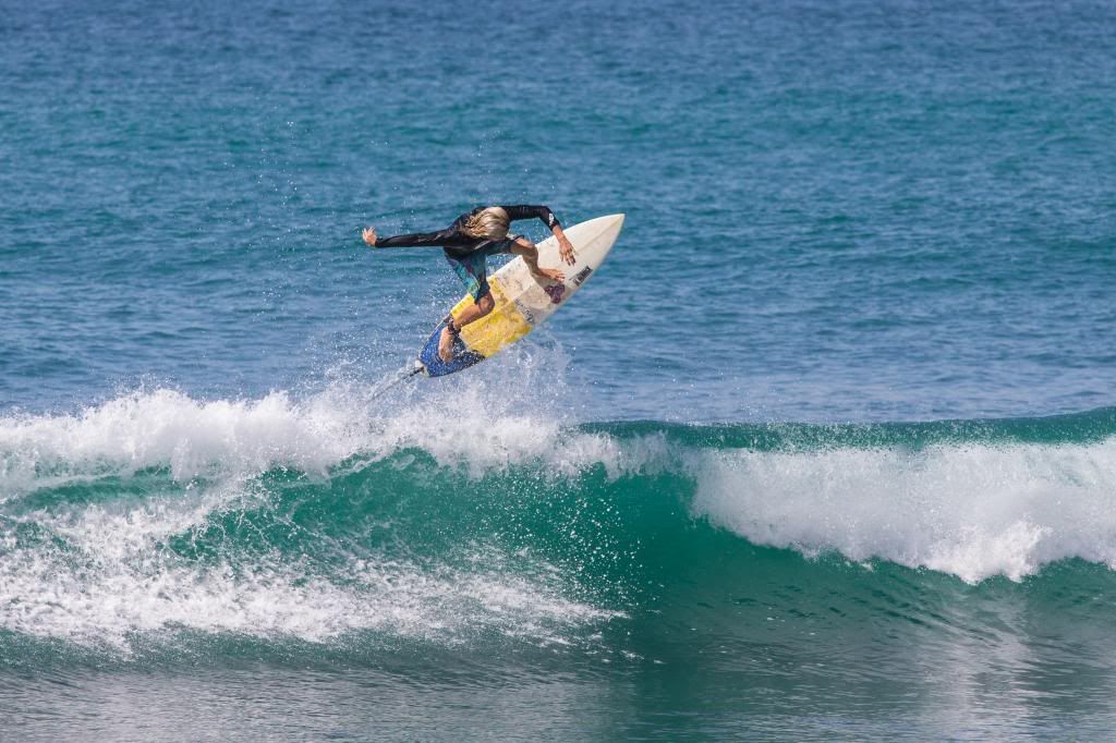 IMAGE: http://i1263.photobucket.com/albums/ii637/pilot6787/Costa%20Rica/1DXL3202.jpg