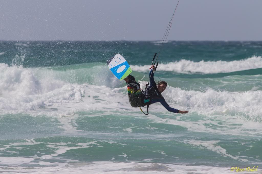 IMAGE: http://i1263.photobucket.com/albums/ii637/pilot6787/Kitesurf23-2-13/1DXL9442.jpg