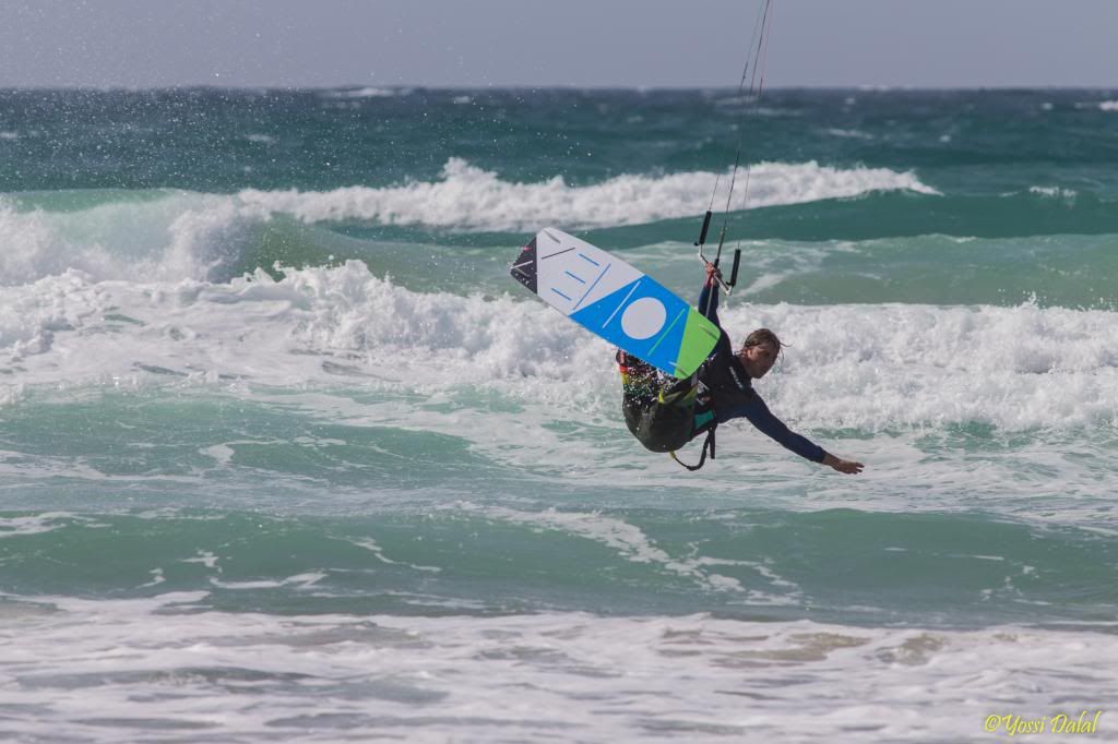 IMAGE: http://i1263.photobucket.com/albums/ii637/pilot6787/Kitesurf23-2-13/1DXL9444.jpg