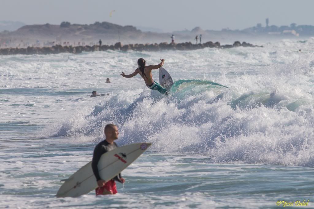 IMAGE: http://i1263.photobucket.com/albums/ii637/pilot6787/nirvana%2025-9-13/1DXL0014.jpg