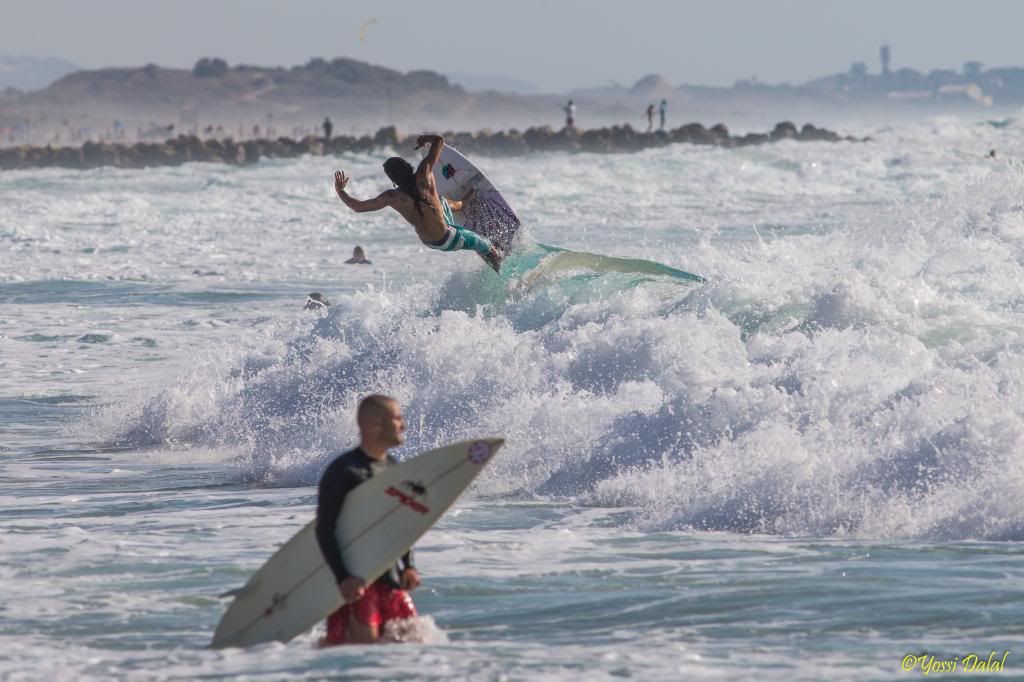 IMAGE: http://i1263.photobucket.com/albums/ii637/pilot6787/nirvana%2025-9-13/1DXL0015.jpg