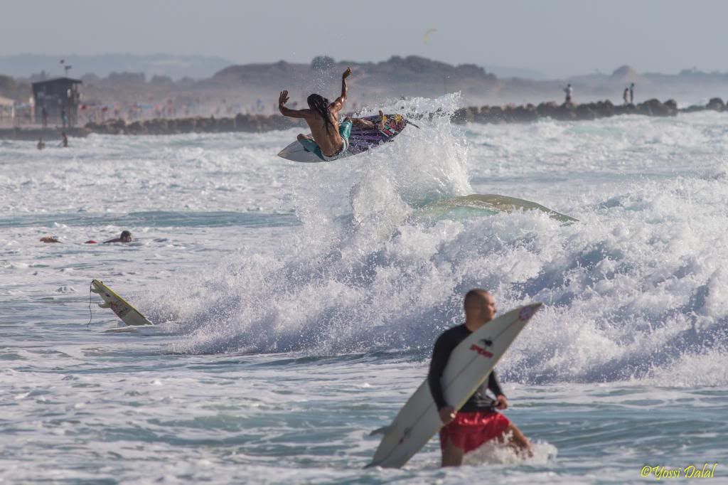 IMAGE: http://i1263.photobucket.com/albums/ii637/pilot6787/nirvana%2025-9-13/1DXL0018.jpg