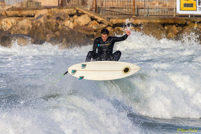 IMAGE: http://i1263.photobucket.com/albums/ii637/pilot6787/surf%20potn%2022-12-2012/1DXL1277_800_zps26dbe3c5.jpg