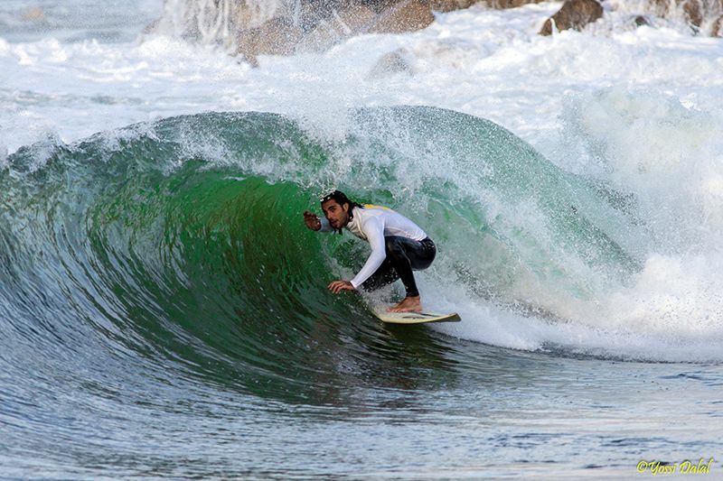 IMAGE: http://i1263.photobucket.com/albums/ii637/pilot6787/surf%20potn%2022-12-2012/1DXL1776-2_800_zpsef8f6d80.jpg