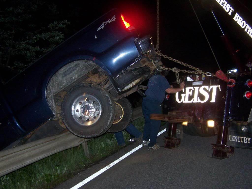 Towing and Recovery Geist Brothers Auto Body Shop Inc.